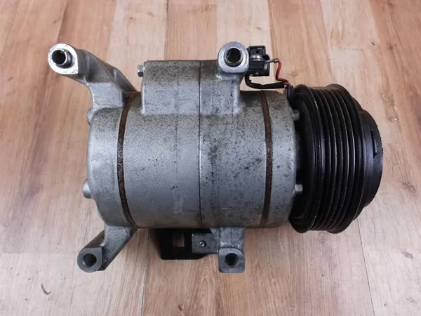 Mazda OE F500JUBCA03 compresseur A/C image 2