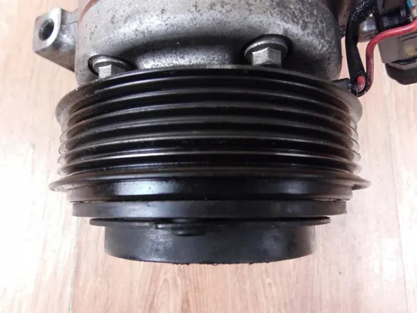 Mazda OE F500JUBCA03 compresseur A/C image 4