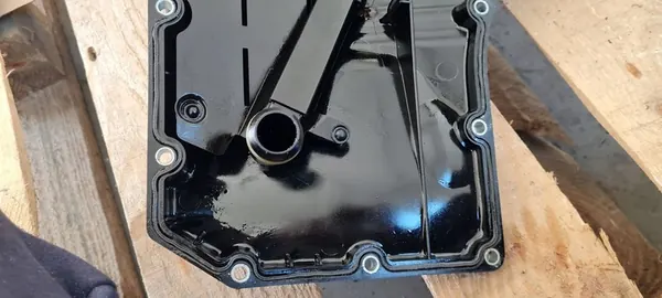 Oljetank 06L103598S VW Audi A6 A5 Q5 Skoda 2.0 TFSI image 10