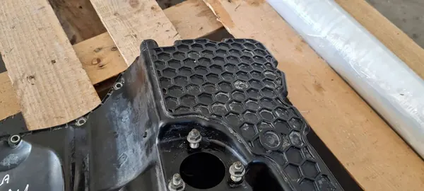 Oljetank 06L103598S VW Audi A6 A5 Q5 Skoda 2.0 TFSI image 5