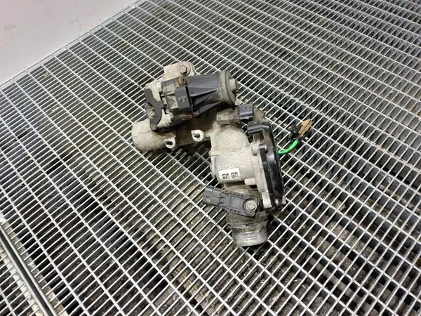 Collecteur d'admission RENAULT KADJAR 1.5L diesel 147173974R image 1