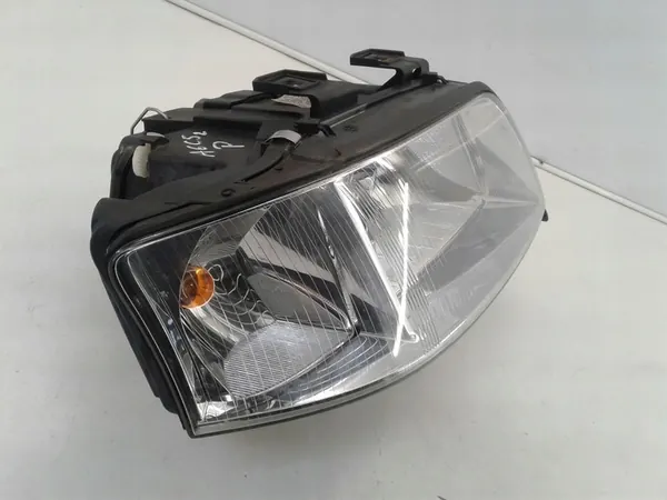 Vorderer rechter Scheinwerfer Audi A6 C5 image 2