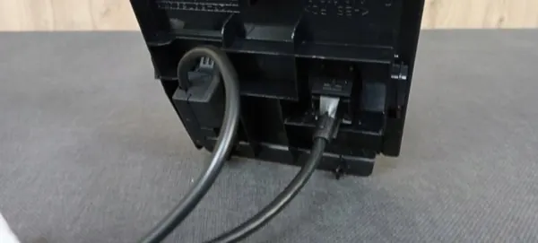 Mercedes USB/AUX-liitin OEM A2468201915 - Käytetty image 5