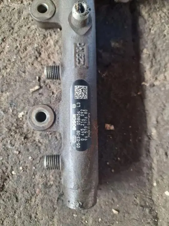 Carril de inyección OEM 0445214092 Citroen Peugeot image 3