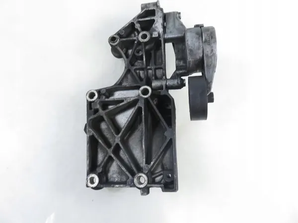 Volkswagen OE 038903143AF alternatorsteun image 3