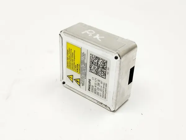 2016 Maserati Ghibli Lâmpada Xenon 03636 image 3