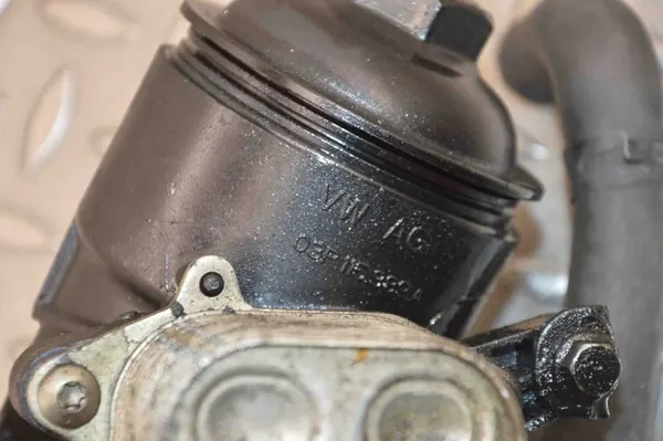 Ölkühler VW Polo (6R, 6C) 1.2L 2012 03P115389A image 5