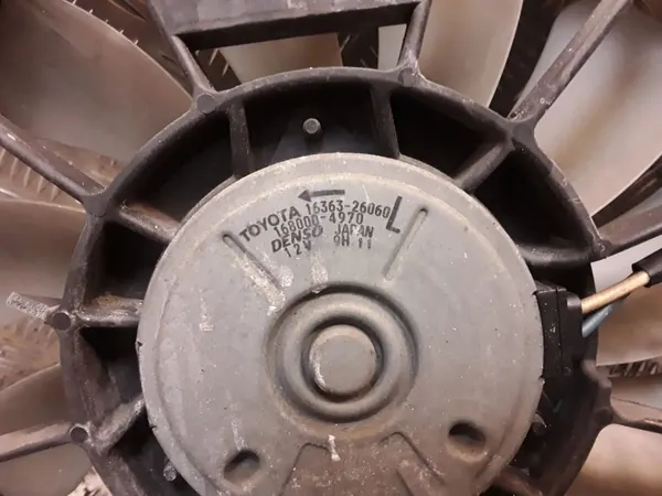 Lexus AC-tuulettaja OEM 1636326060 IS 220D-250-350 image 3