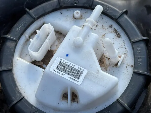 Tanque combustível Ford Puma MK2 OEM L1B1-9H307-EA image 4