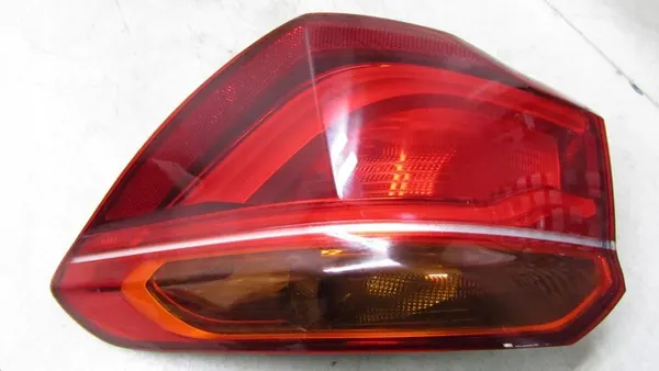 BMW X1 F48 Lámpara Trasera Derecha 7488546 14- image 3