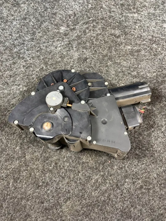 Audi A8 D3 Actuador de Maletero OEM 4E0827852E image 3