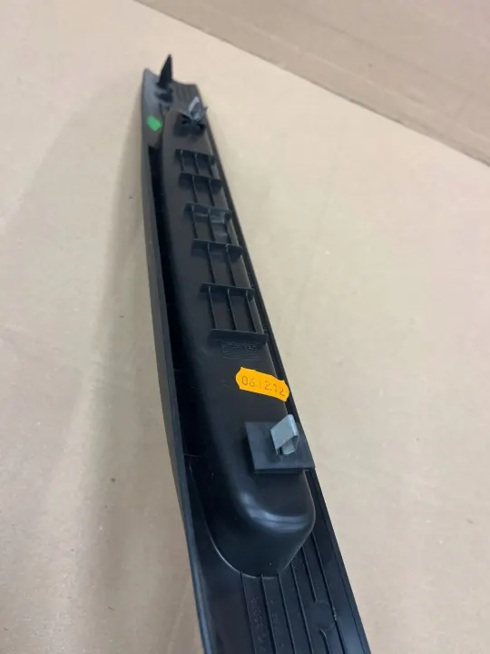 Garniture de pilier Porsche 911 991 OEM 991555122 - Occasion image 5