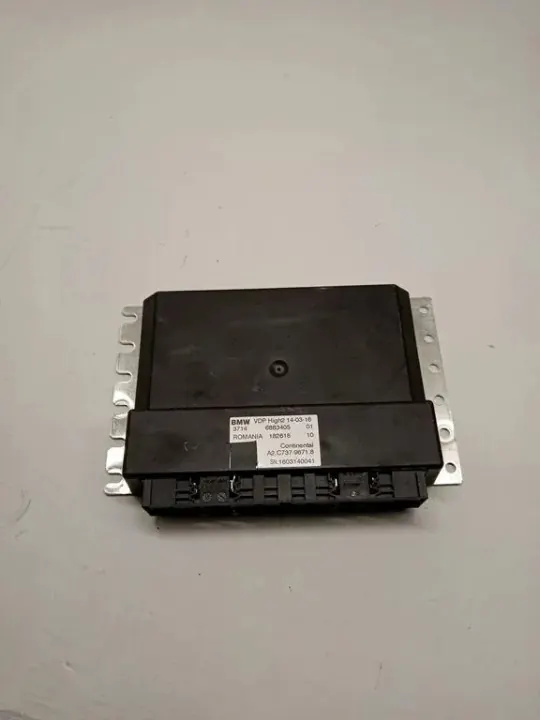 Amplificador de Audio BMW OEM 6883405 - Usado image 4
