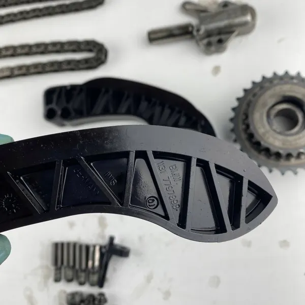 Kit de distribution BMW OEM 11317797899 pour N57 3.0d image 4