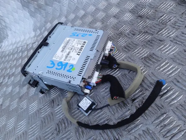 Radio CD MP3 Dacia Duster 2 OEM 281155651R image 7