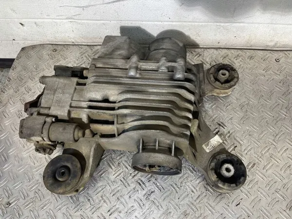 2013 Audi Q3 8U Rear Differential SB052010C image 2