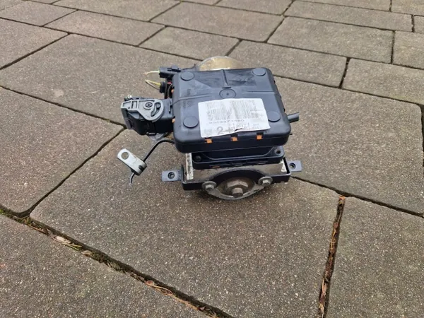 Bomba de suspensão Citroen C5 I H2+ OEM 9643373480 image 6