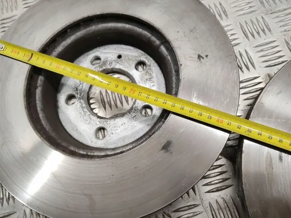 Gebrauchte Audi OE Vorderbremsscheibe OEM RZV78285 image 7