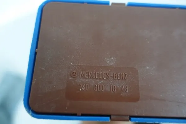 Mercedes-Benz centrale vergrendelpomp OE 1408001848 image 3