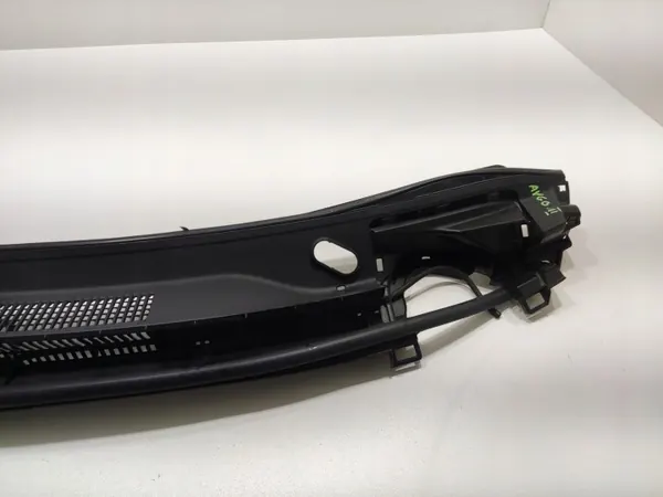 OEM 55781-0H080 Oberer Windschutzscheibenabschluss Toyota Aygo II image 4