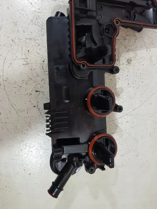 OEM 9678420380 Couvre-soupape pour Citroen C5 III 2.2 HDI image 8
