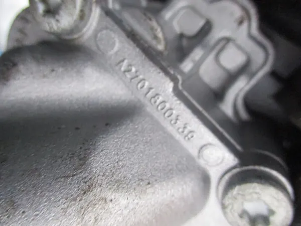 OEM R2701810701 Oljerökpump för Mercedes 1.6 CGI image 6