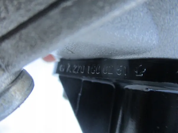 OEM R2701810701 Oljerökpump för Mercedes 1.6 CGI image 7