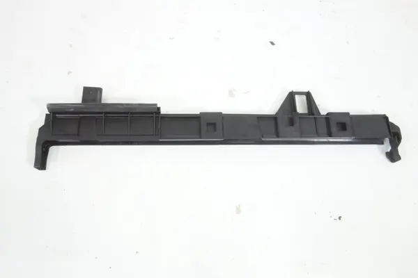 Linker A/C radiatorbevestiging OEM A2465011720 image 2