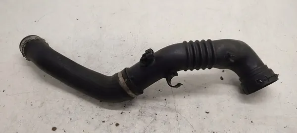 Tuyau d'intercooler BMW E90 E91 2.0D image 3