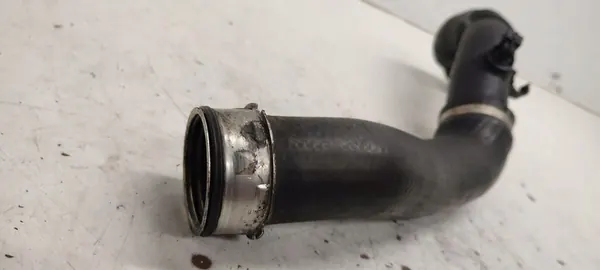 Tuyau d'intercooler BMW E90 E91 2.0D image 6