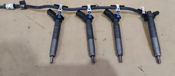 4x Suutin OEM A6540700087 Mercedes V-Class image 3
