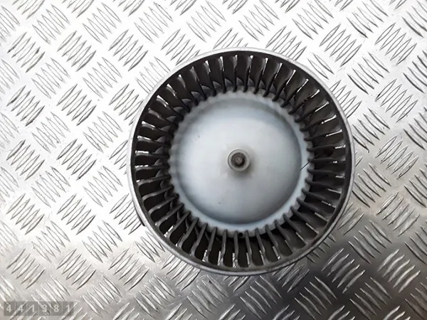 Fiat Stilon lämmityspuhallinmoottorin tuuletin OEM 110938 image 2