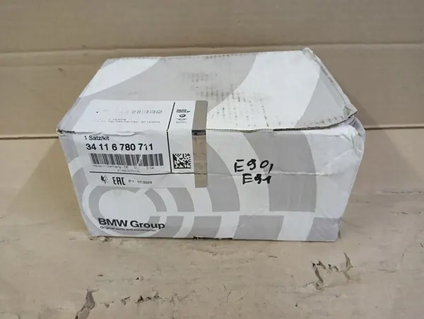Plaquettes de frein avant OEM 6780711 pour BMW Série 3 E90/E91 image 2