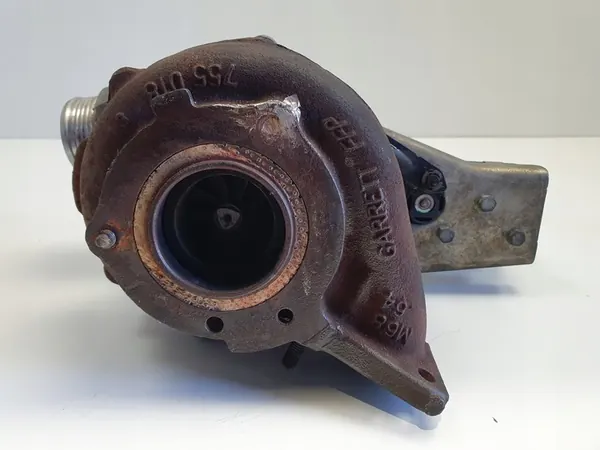 Volvo S60 I V70 II 2.4 D5 Turbocompresor 30757080 image 4