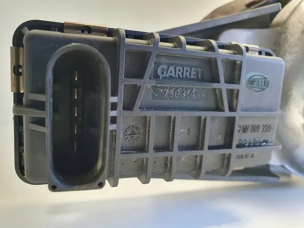 Volvo S60 I V70 II 2.4 D5 Turbocompresor 30757080 image 7