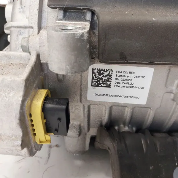 Fiat 500E Elektromotor OEM 10436190 - Gebruikt image 5