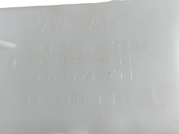 Réservoir lave-glace OEM 5C6955453Q VW Jetta 2015-2018 image 4