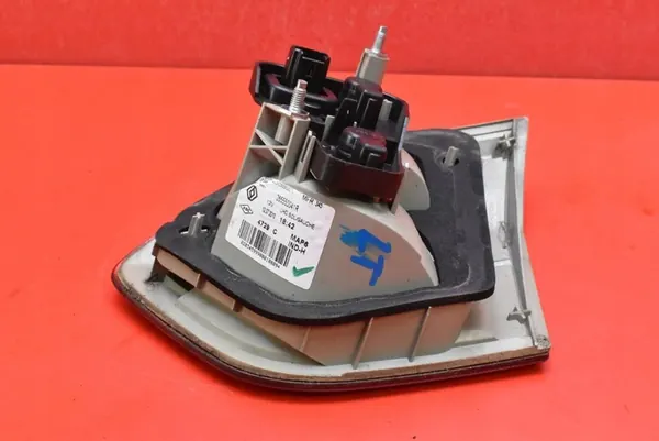 Lámpara Trasera Izquierda Renault Fluence 09-13 265550041R image 7