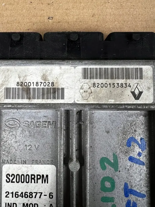 RENAULT CLIO II LIFT 1.2 B Motorstyrning 8200153834 image 2