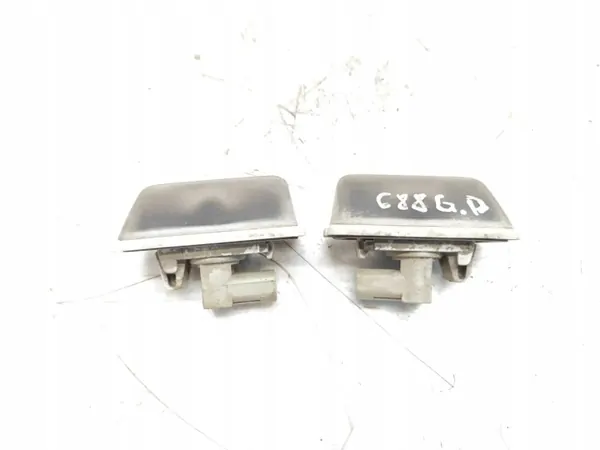 Registreringsskyltsljus Toyota Previa R3 OEM E130186 image 2