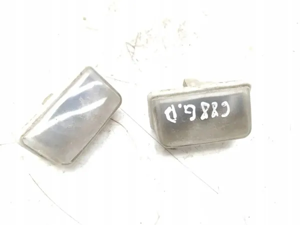 Registreringsskyltsljus Toyota Previa R3 OEM E130186 image 6