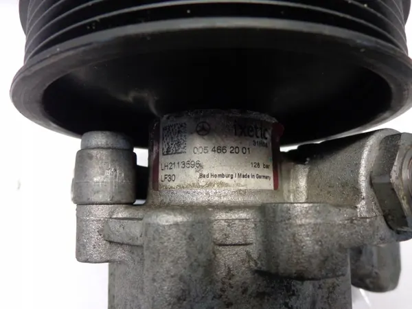 Pompe de direction Mercedes OEM 0054662001 pour C W203 image 5