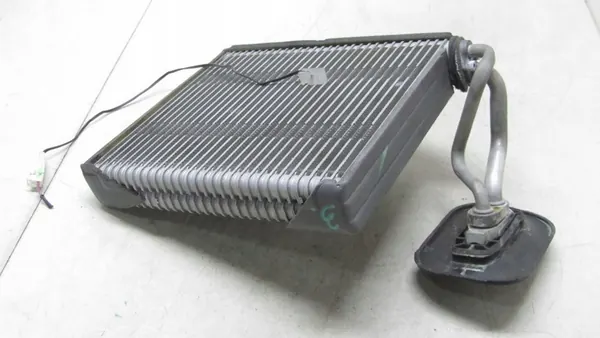 NISSAN JUKE F15 Núcleo del Calefactor 922001HF0A image 2