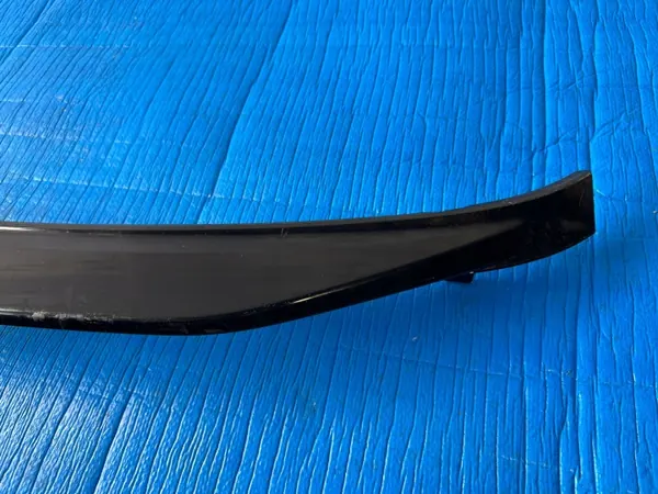Spoiler de hayon OEM 76812-42150 pour Toyota BZ4X image 9