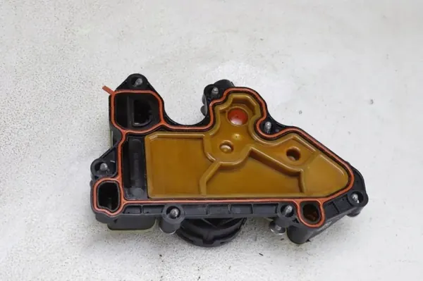 Separador de óleo usado OEM AAA21316200 VW 2.0L image 5