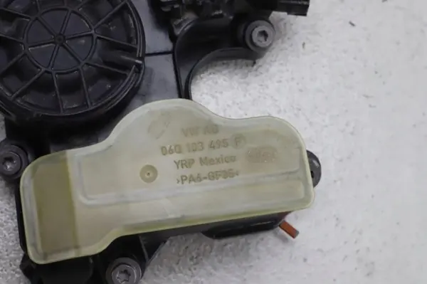 Separador de óleo usado OEM AAA21316200 VW 2.0L image 6