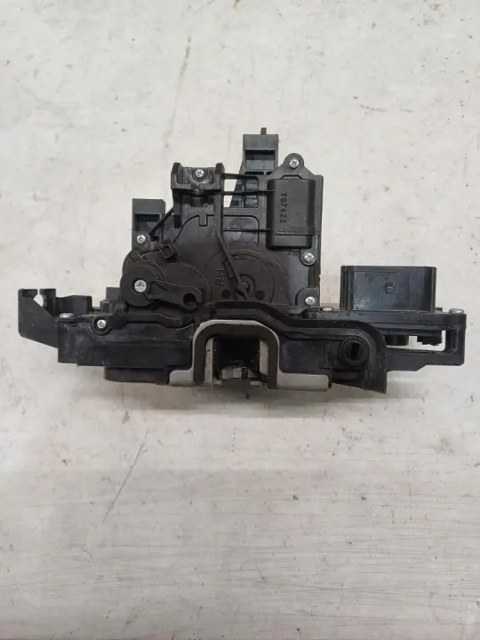 Cerradura Puerta Derecha Maserati MC20 OEM 670158113 image 3