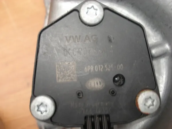 VW AUDI SKODA 1.5 TSI TFSI Oljetank + Sensor image 10