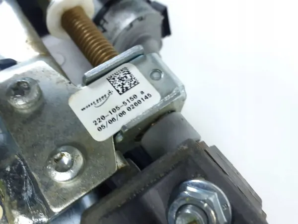 BMW M5 Ohjausakseli OEM 6770708 image 5