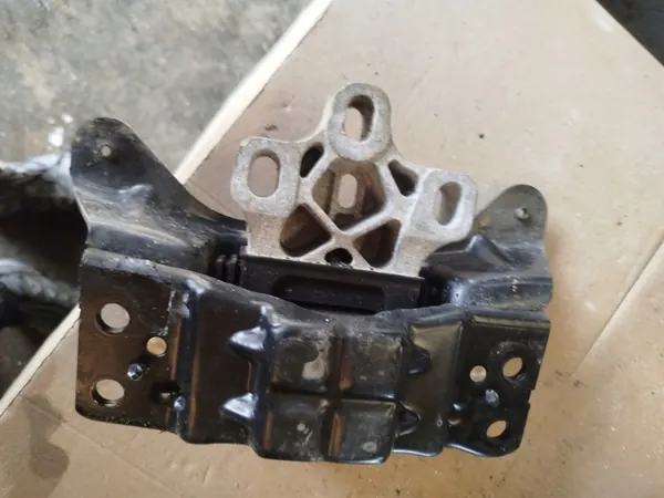 Support de boîte OEM 5Q0199555T pour VW Golf VII image 6